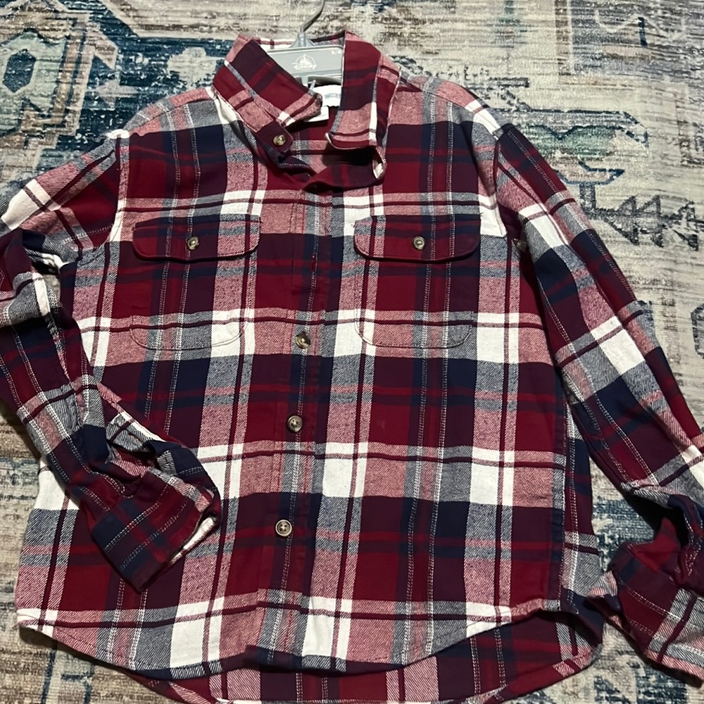 Old Navy flannel size 6-7